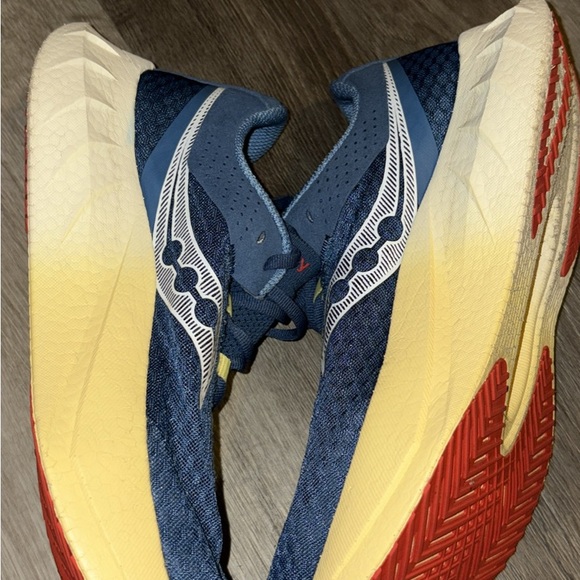 Men's Saucony Endorphin Pro 4 Size 9.5 - Picture 6 of 7